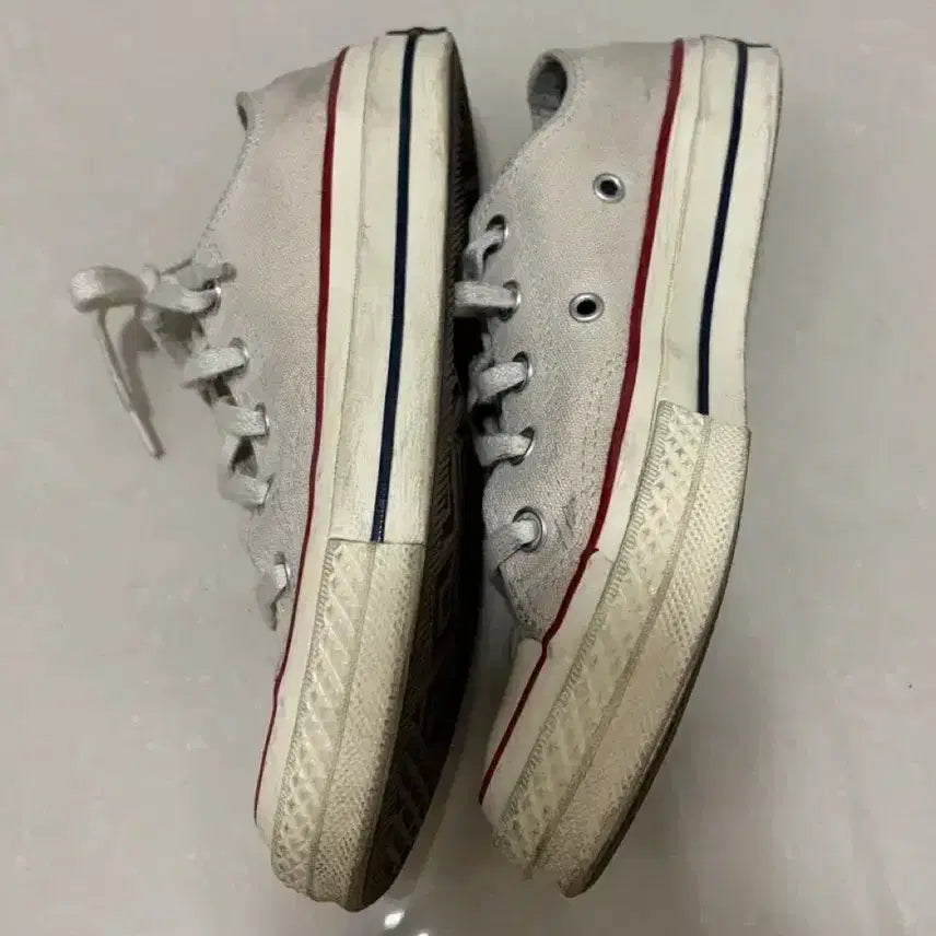 [BUNJANG] Converse Chuck Taylor Ivory Low Top Sneakers / 컨버스 척테일러 아이보리 225
