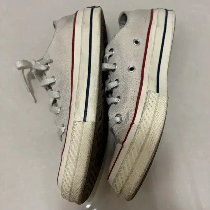 [BUNJANG] Converse Chuck Taylor Ivory Low Top Sneakers / 컨버스 척테일러 아이보리 225