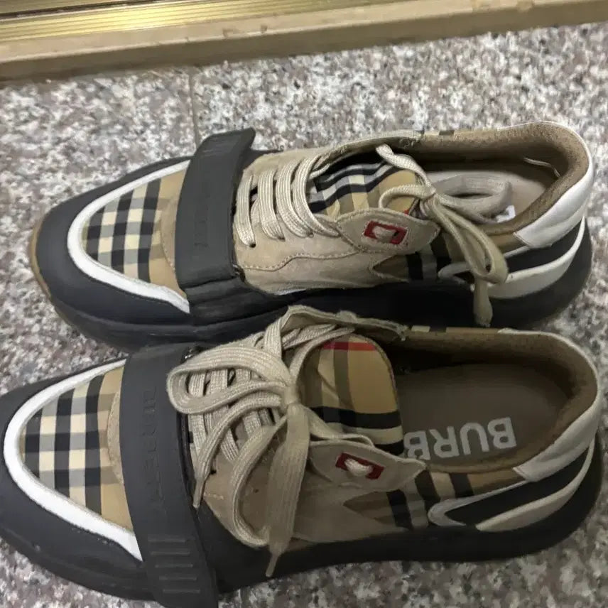 [BUNJANG] Burberry Check Sneakers / 버버리 체크 스니커즈 운동화 42