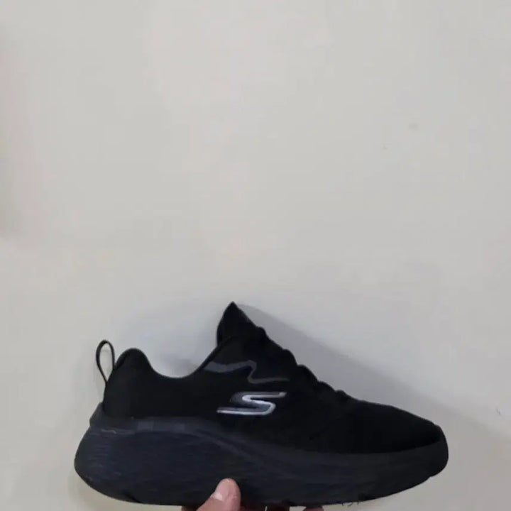 [SOLD OUT] [235] 스케쳐스 고런 맥스쿠셔닝 엘리트2.0 와이드핏ㅡ단종매물,최저가
