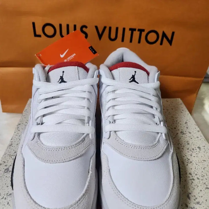 [BUNJANG] Nike Air Jordan 4 RM White Sneakers / (N)나이키 에어 조던 4 RM 화이트 265mm 풀박스 판매합니다