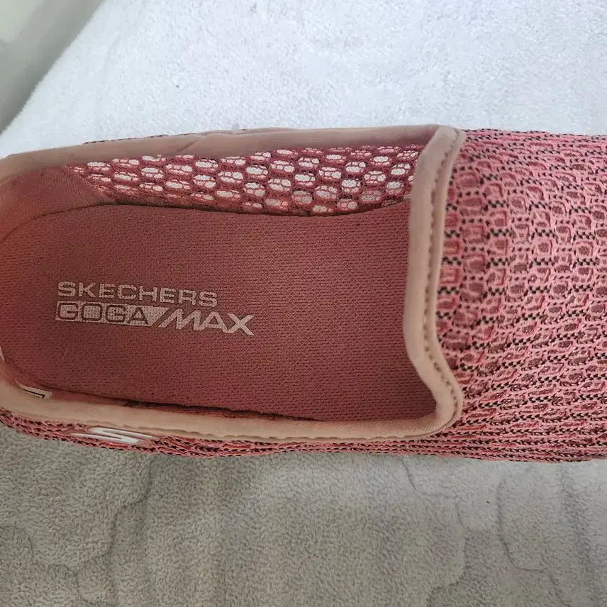 [SOLD OUT] 스케쳐스