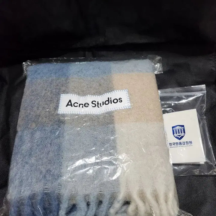 [BUNJANG] Acne Studios Mohair Muffler Pastel Blue Beige / 정품 아크네 스튜디오 모헤어 머플러 파스텔 블루 베이지