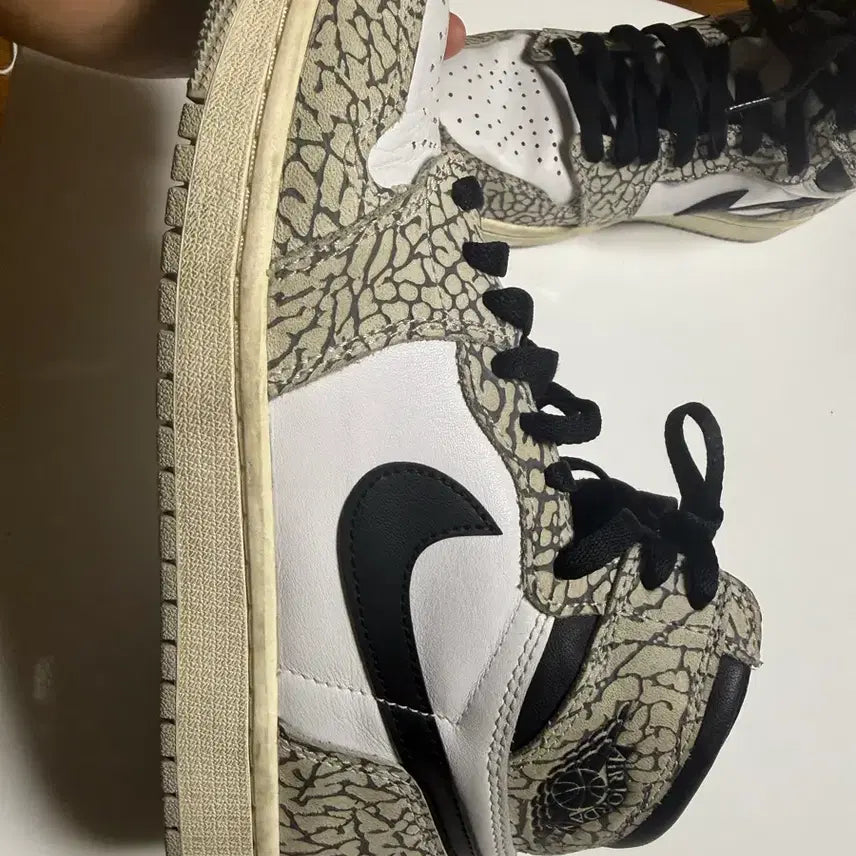 [BUNJANG] Nike Air Jordan 1 Sneakers / 나이키 에어조던1 판매합니다.