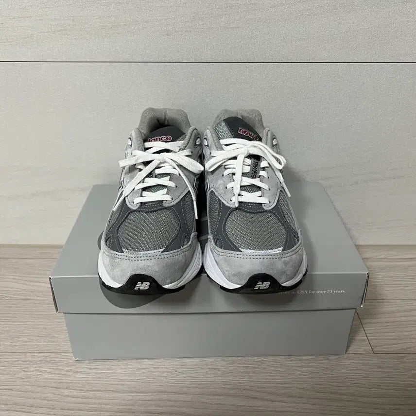 [BUNJANG] New Balance 990 V3 Sneakers / 뉴발란스 990 V3 270