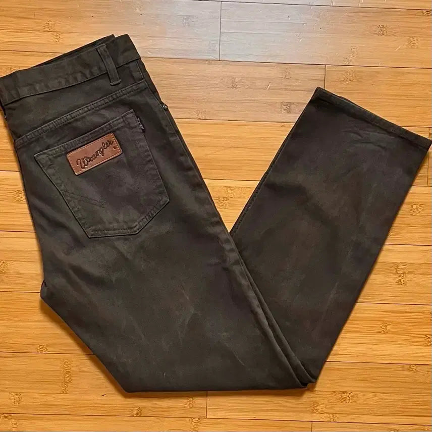 [SOLD OUT] 랭글러 브라운진 데님팬츠