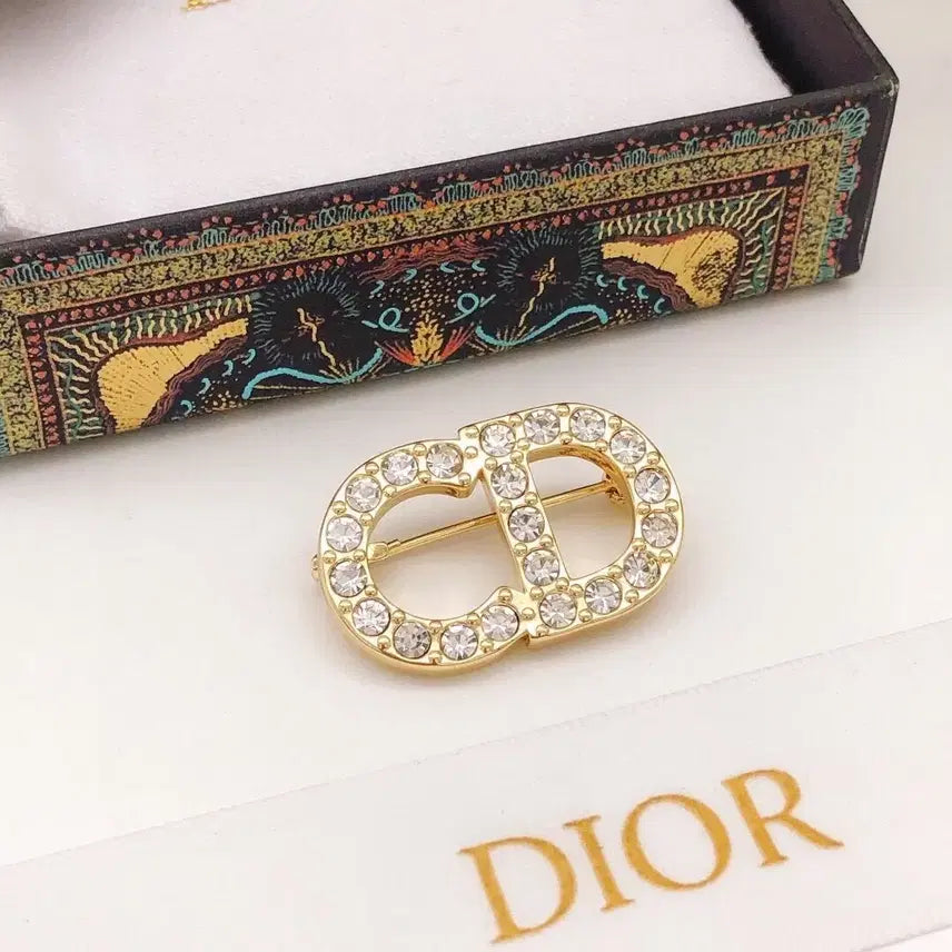 [BUNJANG] Dior CD Logo Gold Brooch / 디올 CD 로고 금장 브로치