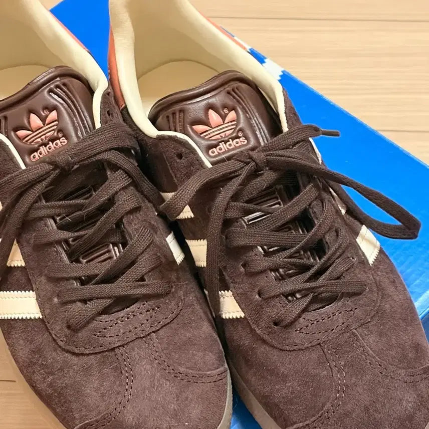 [BUNJANG] Adidas Gazelle Brown Custom Sneakers / 아디다스 가젤 브라운 커스텀 운동화