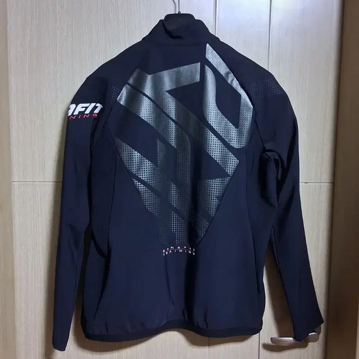 [BUNJANG] Dynafit Men's Jacket (Size 110) / 남성용 다이나핏 자켓 (110)