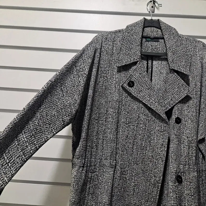 [BUNJANG] Benetton Women's Unique Pattern Long Coat / 베네통 여성 예쁜롱코트77/옷장꾸미기