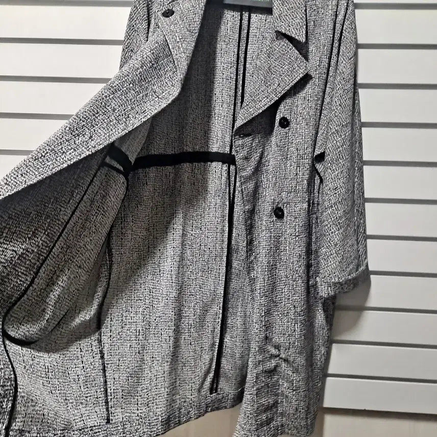 [BUNJANG] Benetton Women's Unique Pattern Long Coat / 베네통 여성 예쁜롱코트77/옷장꾸미기