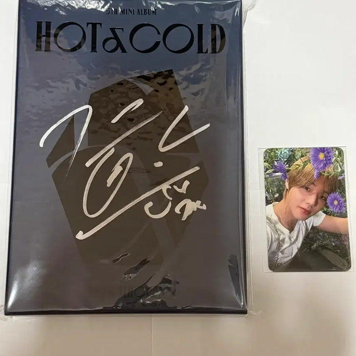 [BUNJANG] Park Jihoon HOT&amp;COLD Sealed Signed Album &amp; POB Photocard / 박지훈 HOT&amp;COLD 미개봉 친필 싸인 앨범&amp;특전 포토카드 포카 판매