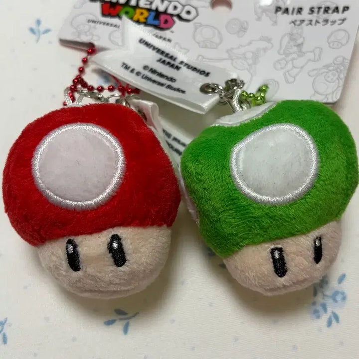 [BUNJANG] Universal Studios Super Mario Mushroom Mascot Strap Keychain 2 Colors / 유니버셜스튜디오 슈퍼마리오 버섯 마스코드 스트랩 키링 2색