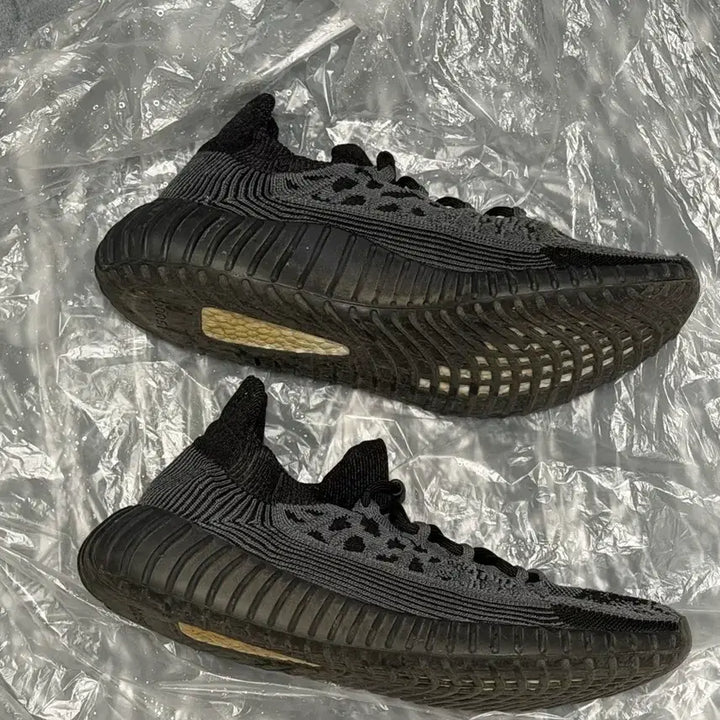 [BUNJANG] Adidas Yeezy 350 V2 CMPCT Slate Onyx / 아디다스 이지 350 V2 컴팩트 슬레이트 오닉스 280
