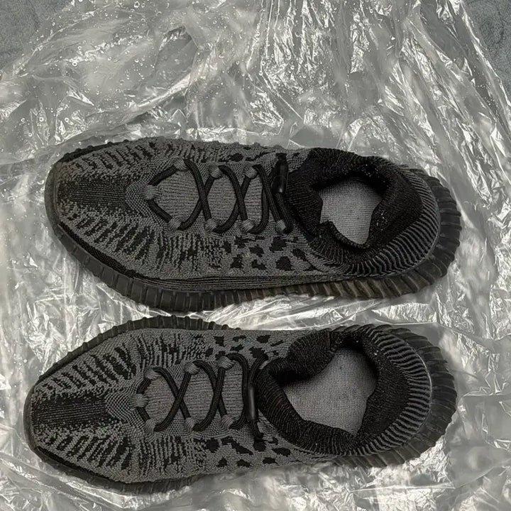 [BUNJANG] Adidas Yeezy 350 V2 CMPCT Slate Onyx / 아디다스 이지 350 V2 컴팩트 슬레이트 오닉스 280