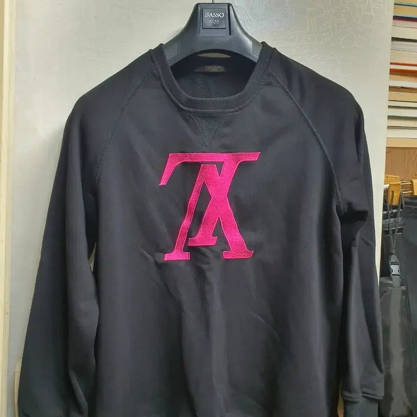 [BUNJANG] LV Style Unisex Sweatshirt / LV 맨투맨 95