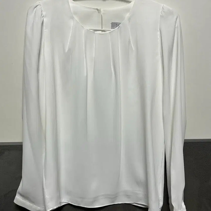 [BUNJANG] White Blouse / 화이트 블라우스