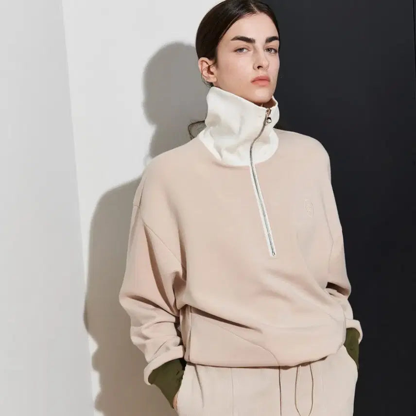 [BUNJANG] PUBLICKAX ADAM Crop Sweatshirt / 퍼블리카엑스(PUBLICKAX) ADAM 크롭 스웻셔츠 프리사이즈 새상품