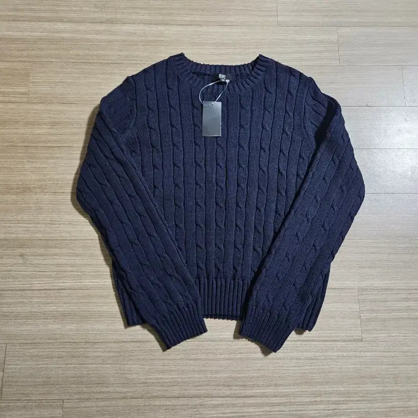[BUNJANG] Navy Knit Sweater / 네이비 니트 새상