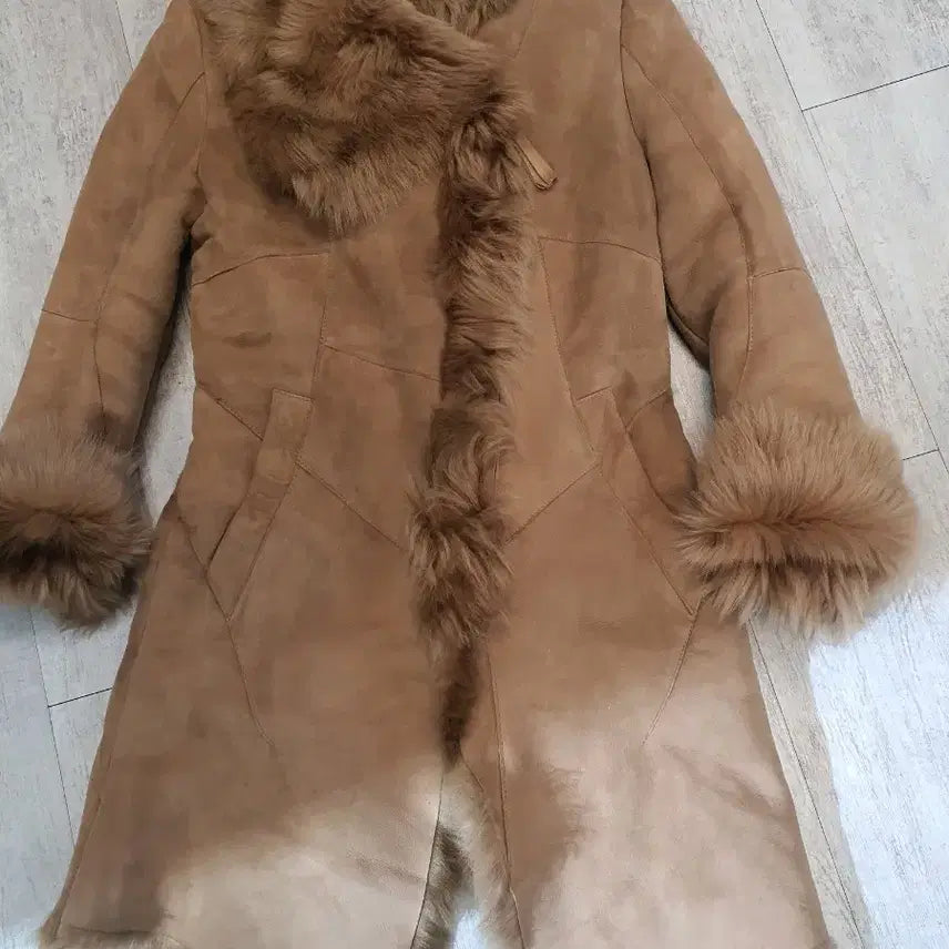 [BUNJANG] Leather and Sheepskin Half Coat / 양털.양가죽 무스탕 하프코트