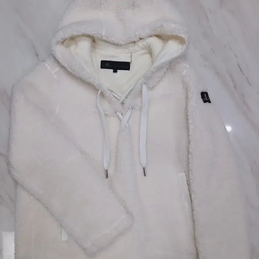 [BUNJANG] Moose Knuckles Unisex Shearling Hoodie / [정품 새상품급 좋아요] 무스너클 남녀공용 양털 뽀굴이 후드티 M사이즈