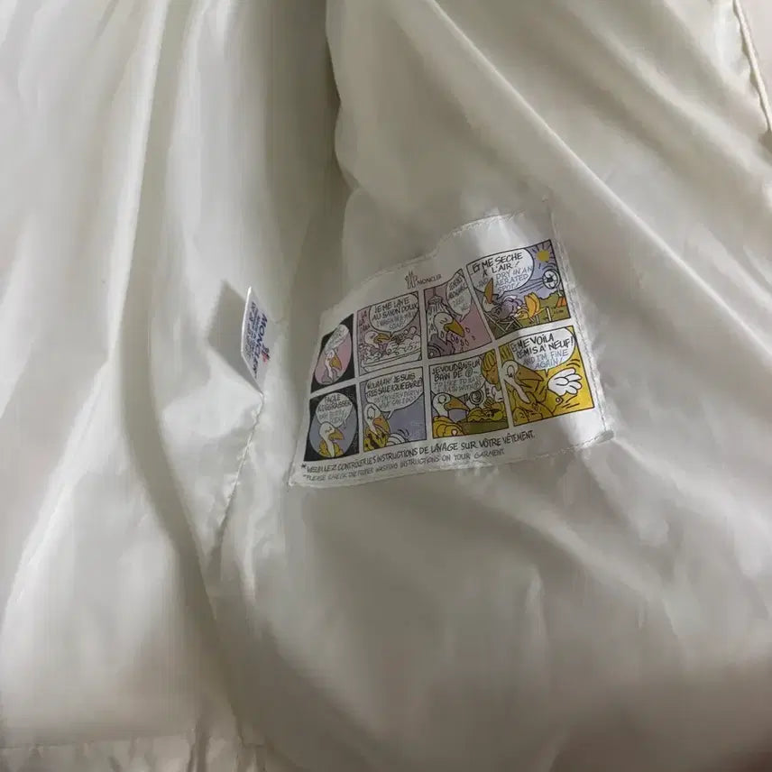 [BUNJANG] Moncler White Padded Jacket / 몽클레어 정품 화이트 패딩