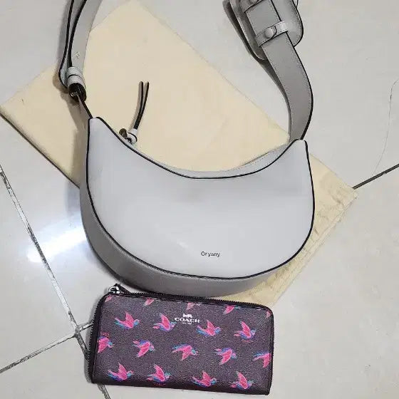 [BUNJANG] Coach Mini Pouch Bag / 코치 미니 파우치백/ 페이즐리 라지 가방