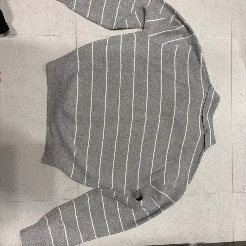 [BUNJANG] DNSR Stripe Crop Collar Knit L Size / (새상품)DNSR 디앤써 스트라이프 크롭 카라 니트 L사이즈