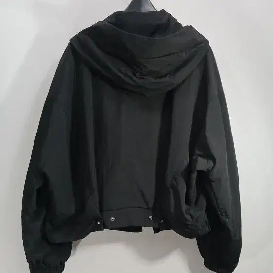 [BUNJANG] Plastic Island Cropped Windbreaker Jacket / 플라스틱아일랜드 바람막이 크롭 오버핏 후드