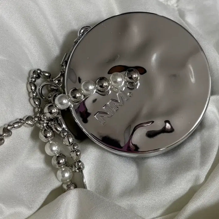 [BUNJANG] Naming Layered Fit Cushion 21 Holiday Edition / 네이밍 쿠션 19N 한정판 홀리데이 오너먼트 레이어드핏 쿠션 21호 추천