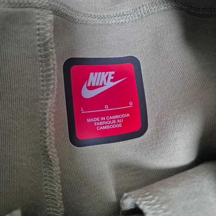 [BUNJANG] Nike Tech Pack Set Up (2025) - Size L / 나이키 2025 신형 테크팩 셋업!새상품급!