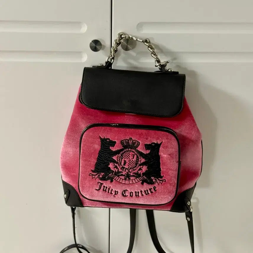 [BUNJANG] Juicy Couture Velvet and Leather Backpack with Silver Pouch / (새상품급)쥬시꾸뛰르 벨벳 가죽 배색 실버체인 백팩 (실버파우치 포함)