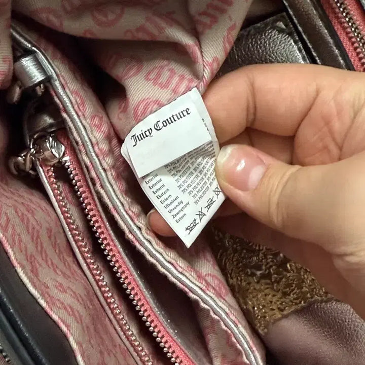 [BUNJANG] Juicy Couture Velvet and Leather Backpack with Silver Pouch / (새상품급)쥬시꾸뛰르 벨벳 가죽 배색 실버체인 백팩 (실버파우치 포함)