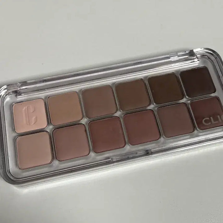 [BUNJANG] Clio Pro Eye Palette Air 03 Mute Library / 클리오 프로 아이 팔레트 에어 03 뮤트 라이브러리