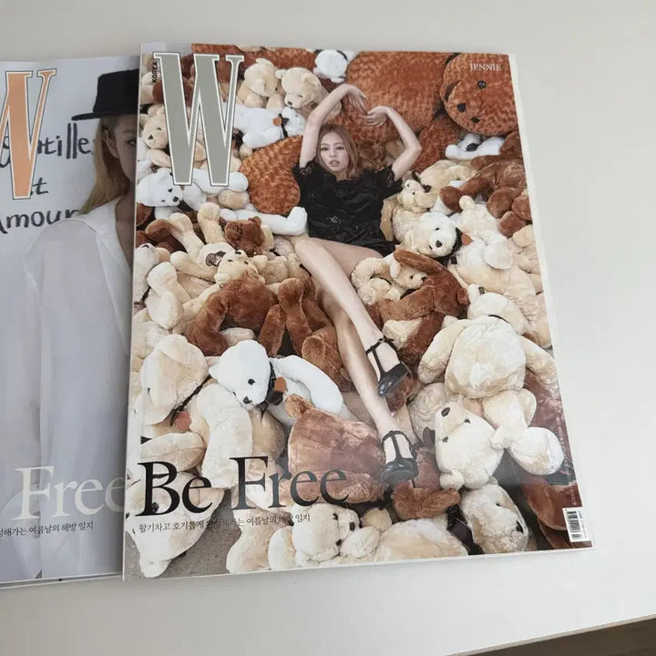 [BUNJANG] W Korea Magazine Jennie Cover Set / W KOREA 잡지 제니 커버 3종