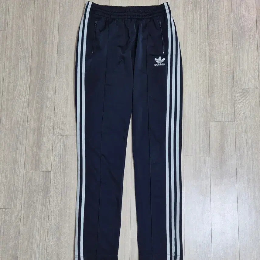 [BUNJANG] Adidas Europa Track Pants (Size S) / [S] 아디다스 유로파 트랙팬츠