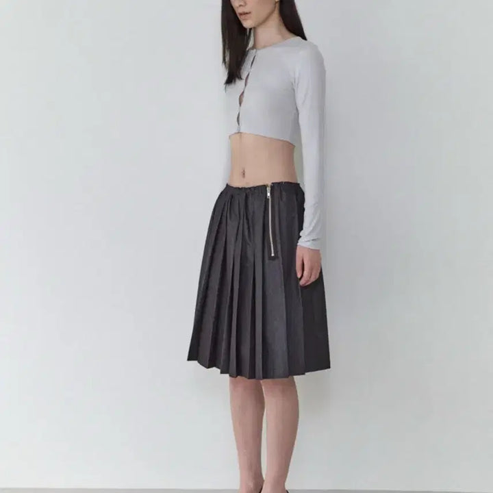 [BUNJANG] AMABE Pleated Denim Skirt - Charcoal / AMABE 아마베 플리츠 데님 스커트 차콜 (새상품)
