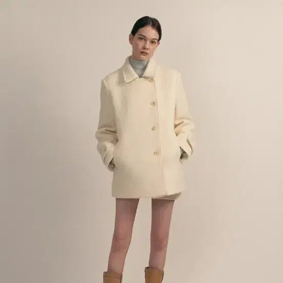[BUNJANG] Le Vain Ivory White Half Coat / 르베인 하프코트 아이보리 화이트