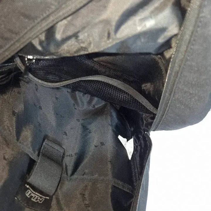 [BUNJANG] MLB New York Yankees Black Backpack / MLB 뉴욕 양키스 블랙 백팩