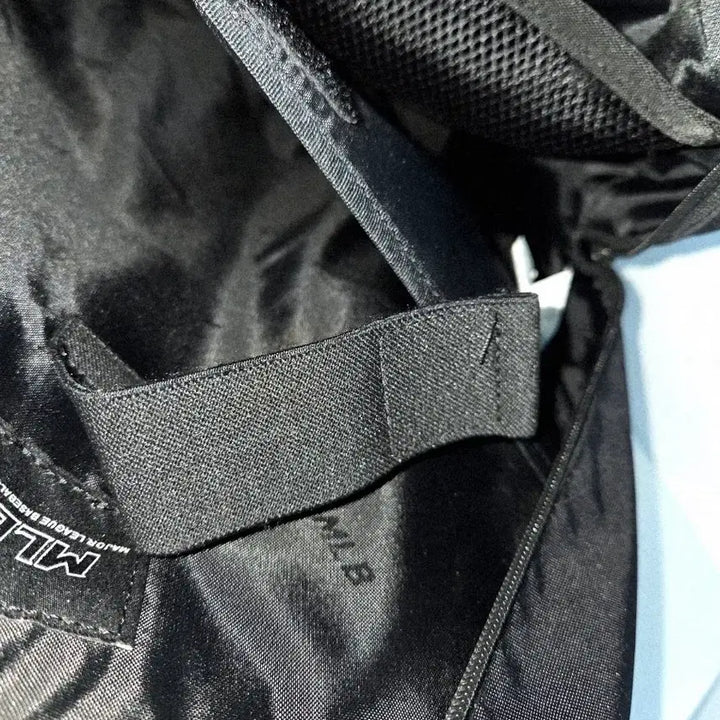 [BUNJANG] MLB New York Yankees Black Backpack / MLB 뉴욕 양키스 블랙 백팩