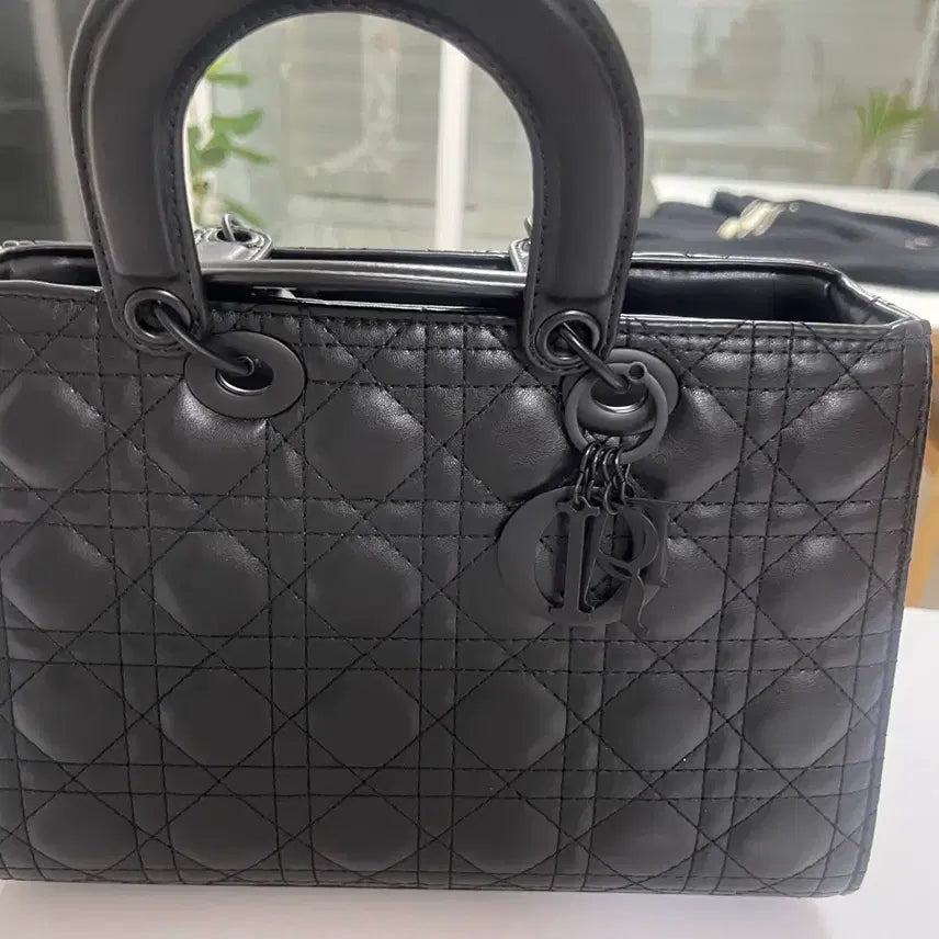 [BUNJANG] Lady Bag Matte Tote Bag / 레이디백 여자 토트백 새제품