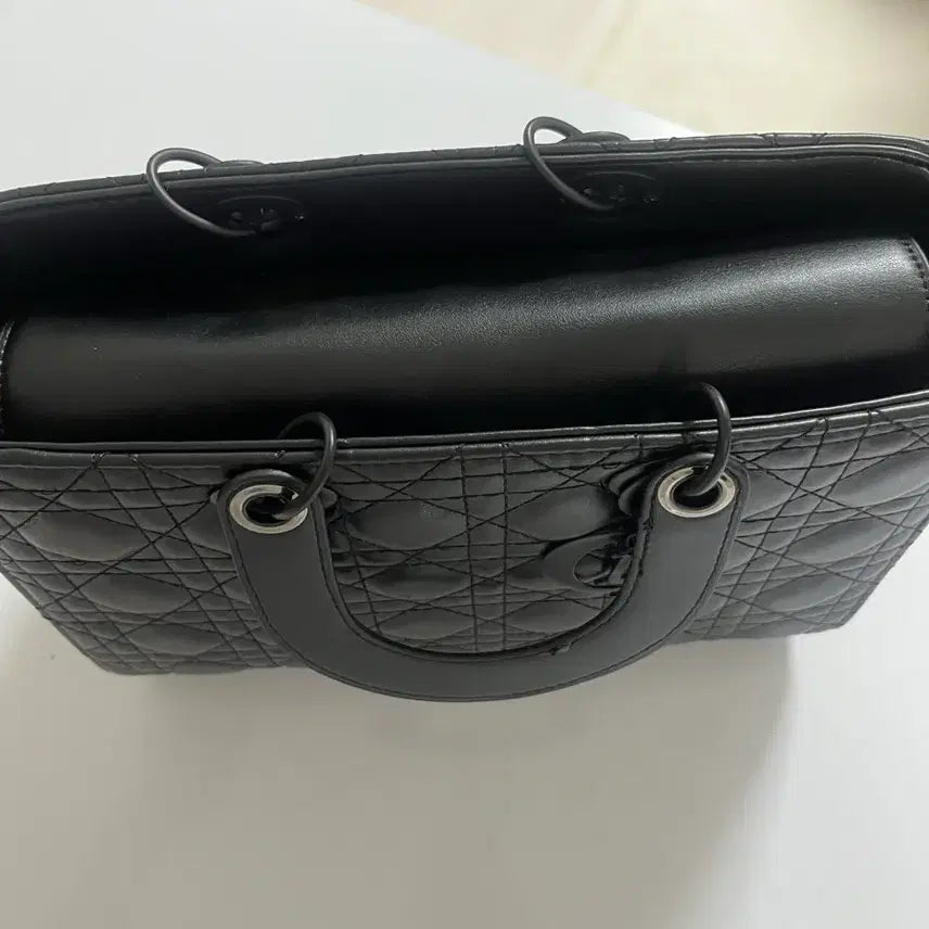 [BUNJANG] Lady Bag Matte Tote Bag / 레이디백 여자 토트백 새제품