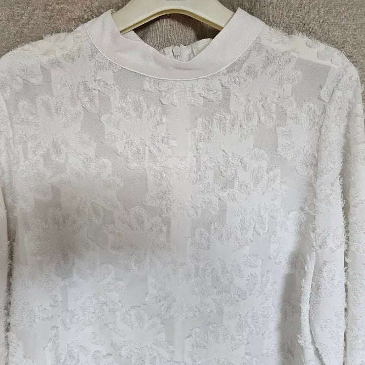 [BUNJANG] White Elegant Blouse / 화이트 블라우스 55~66