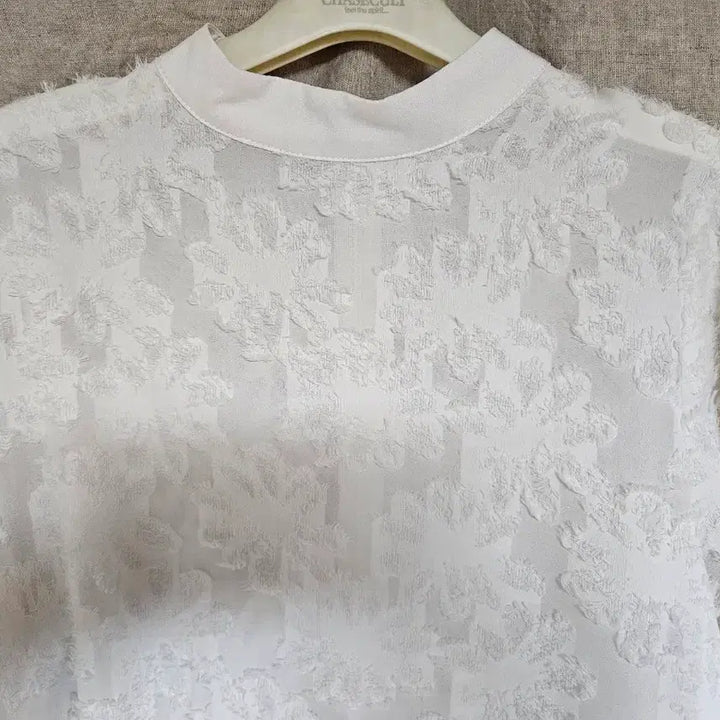 [BUNJANG] White Elegant Blouse / 화이트 블라우스 55~66