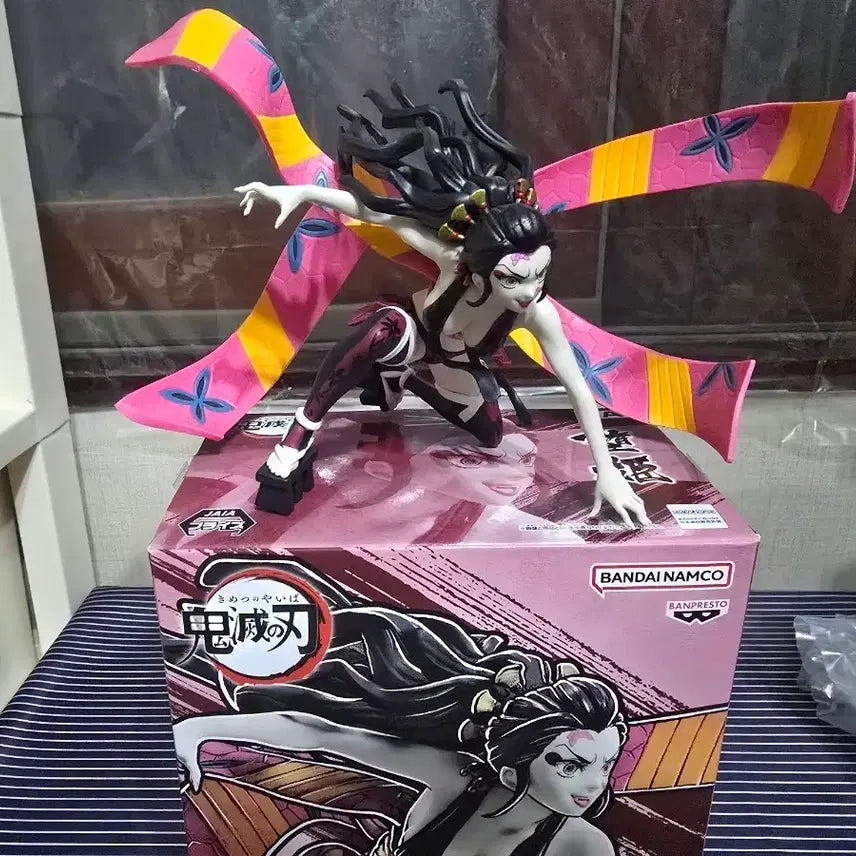 [BUNJANG] Demon Slayer Daki Vibration Figure / 귀멸의 칼날 다키 바이브레이션 피규어