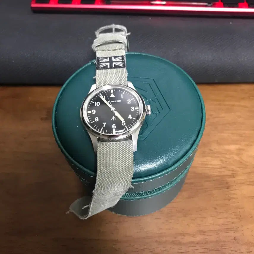 [SOLD OUT] 산마틴 영국군 시계 (영국 수재 스트랩)