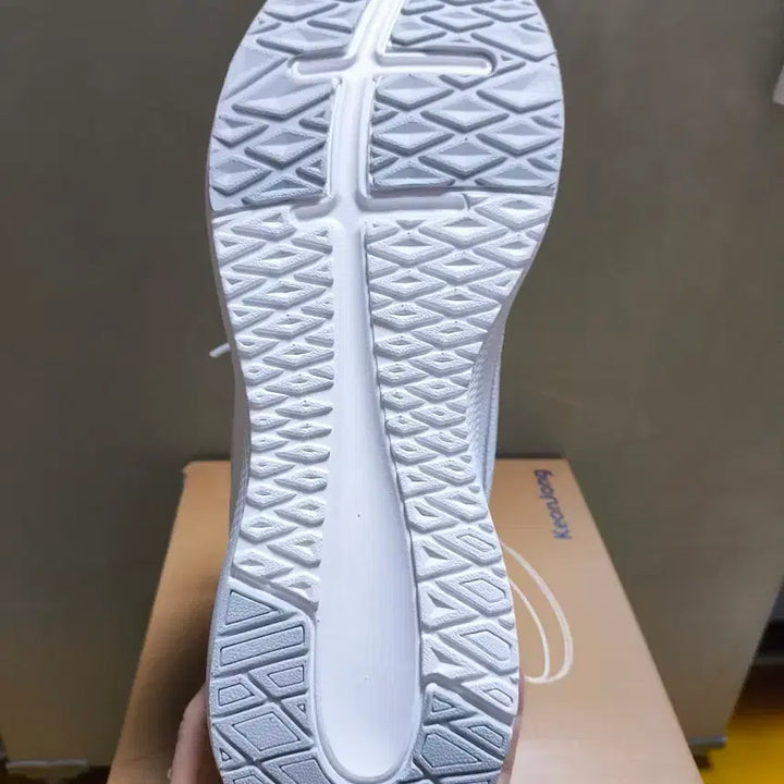 [BUNJANG] Pro World Cup Classe Running Shoes / (새상품)275사이즈 런닝화 신기 편한 특허 운동화 프로월드컵