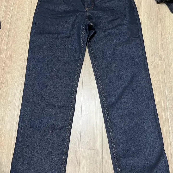 [BUNJANG] Straight Fit Jeans / 청바지 스트레이트 핏