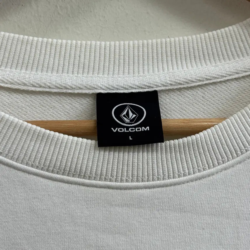 [BUNJANG] Volcom White Sweatshirt (L) / 볼컴 흰색 맨투맨 L사이즈