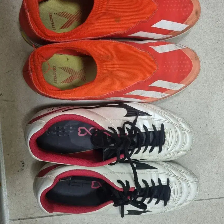 [BUNJANG] Mizuno Nike Soccer Cleats Bundle Set / 미즈노 나이키 축구화 255 일괄